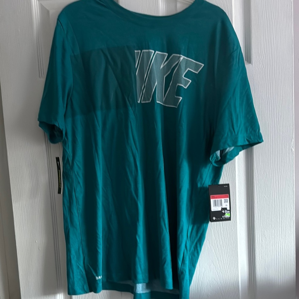 men’s nike dry fit t shirt size large